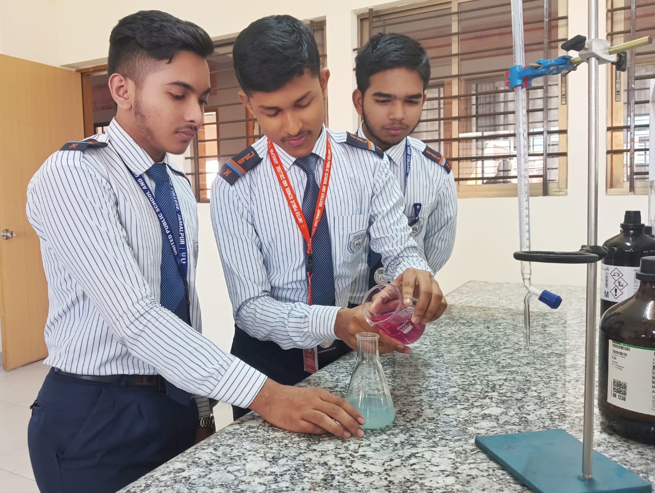 chemistry_lab